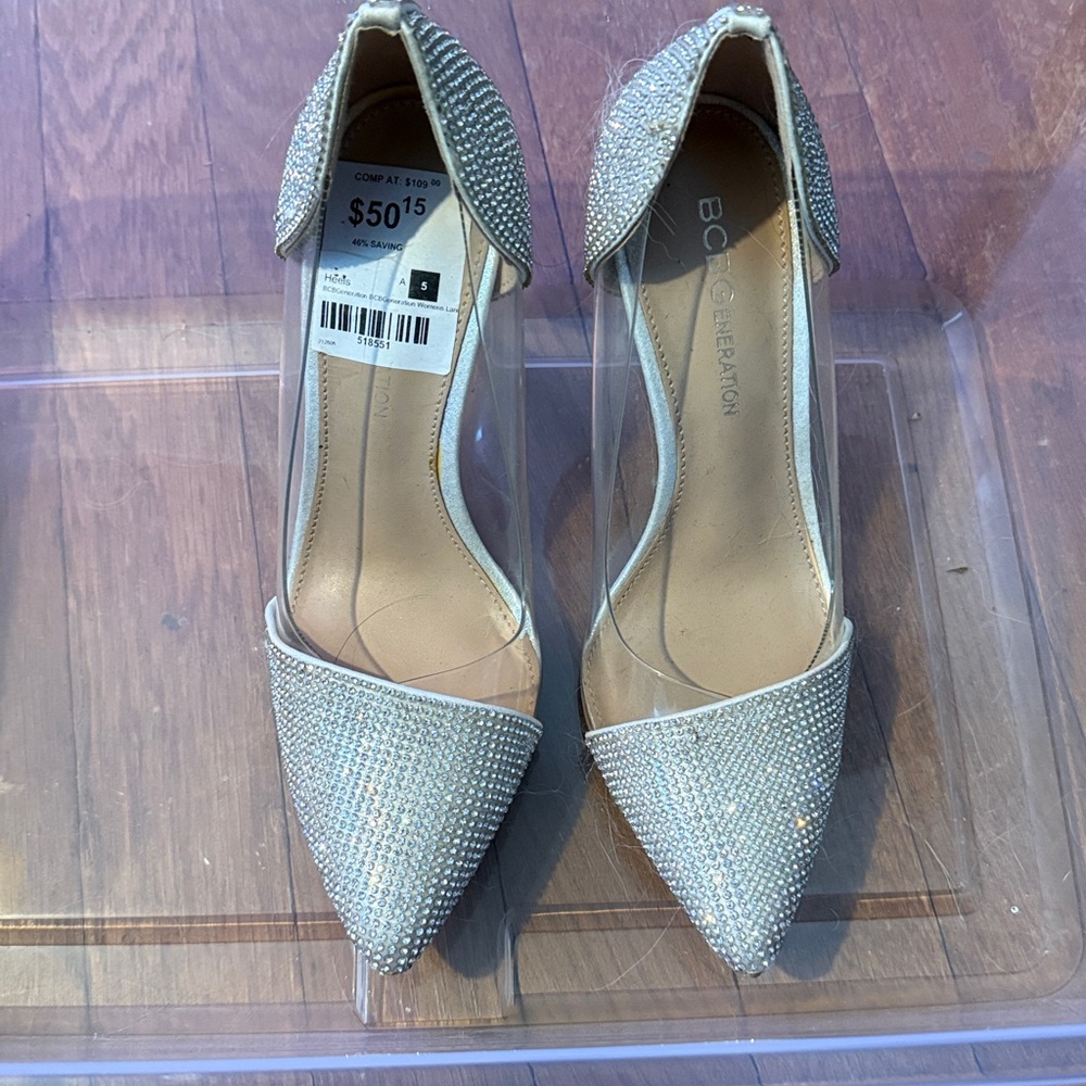 BCBGeneration Lania Embellished Pumps Heel Sz 5